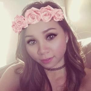 Meet your Posher, Nhung